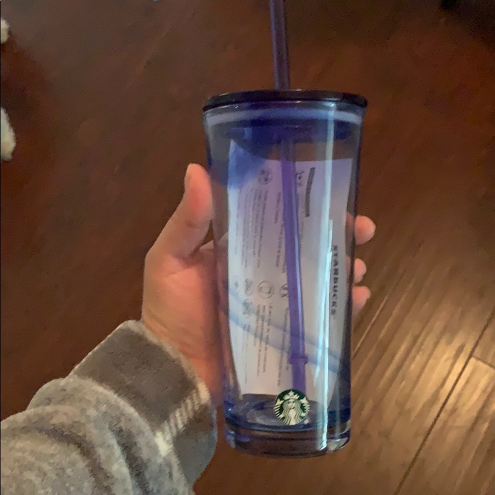 Starbucks grande cup